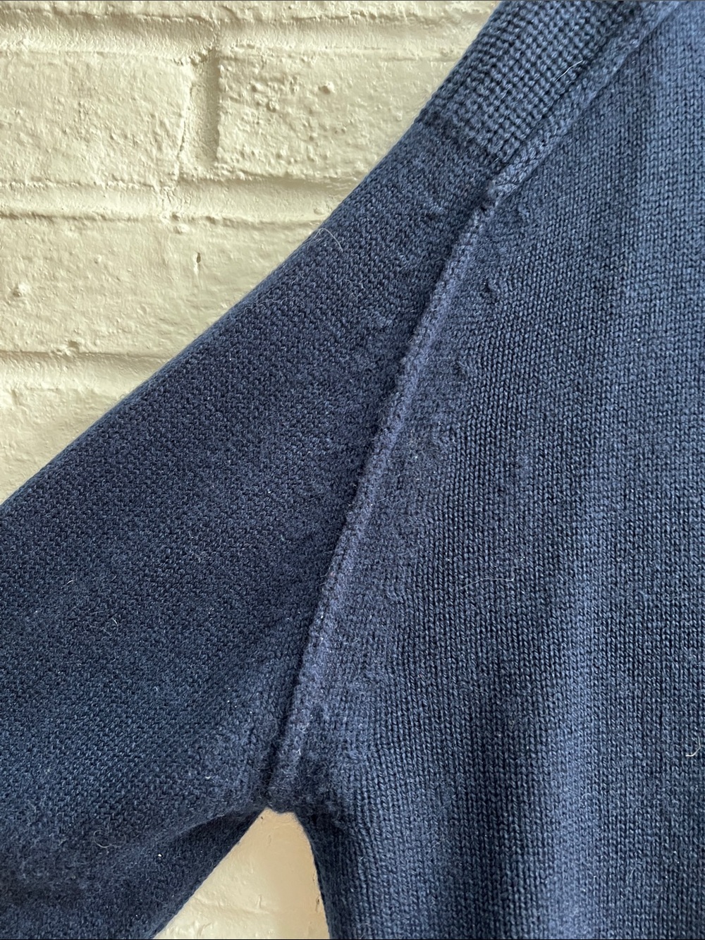 BROCHU WALKER Blue V-Neck Long sleeve Sweater Layered Look Sewn in White Shirt - Picture 6 of 16